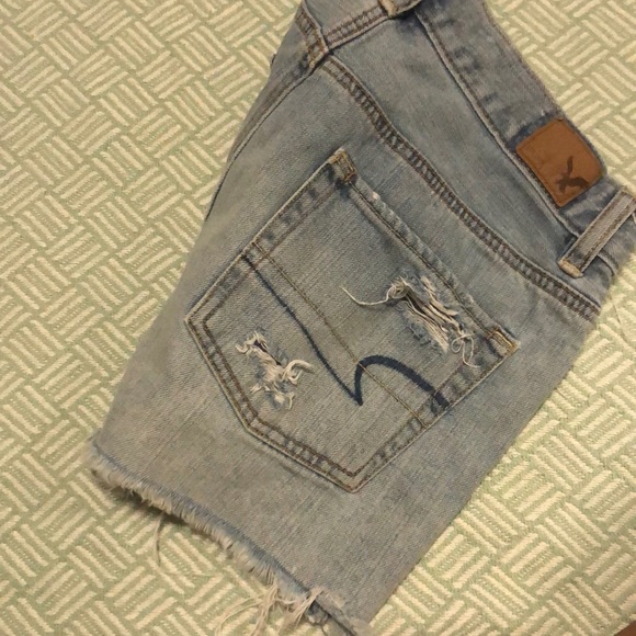 Ripped jean shorts - Picture 2 of 4